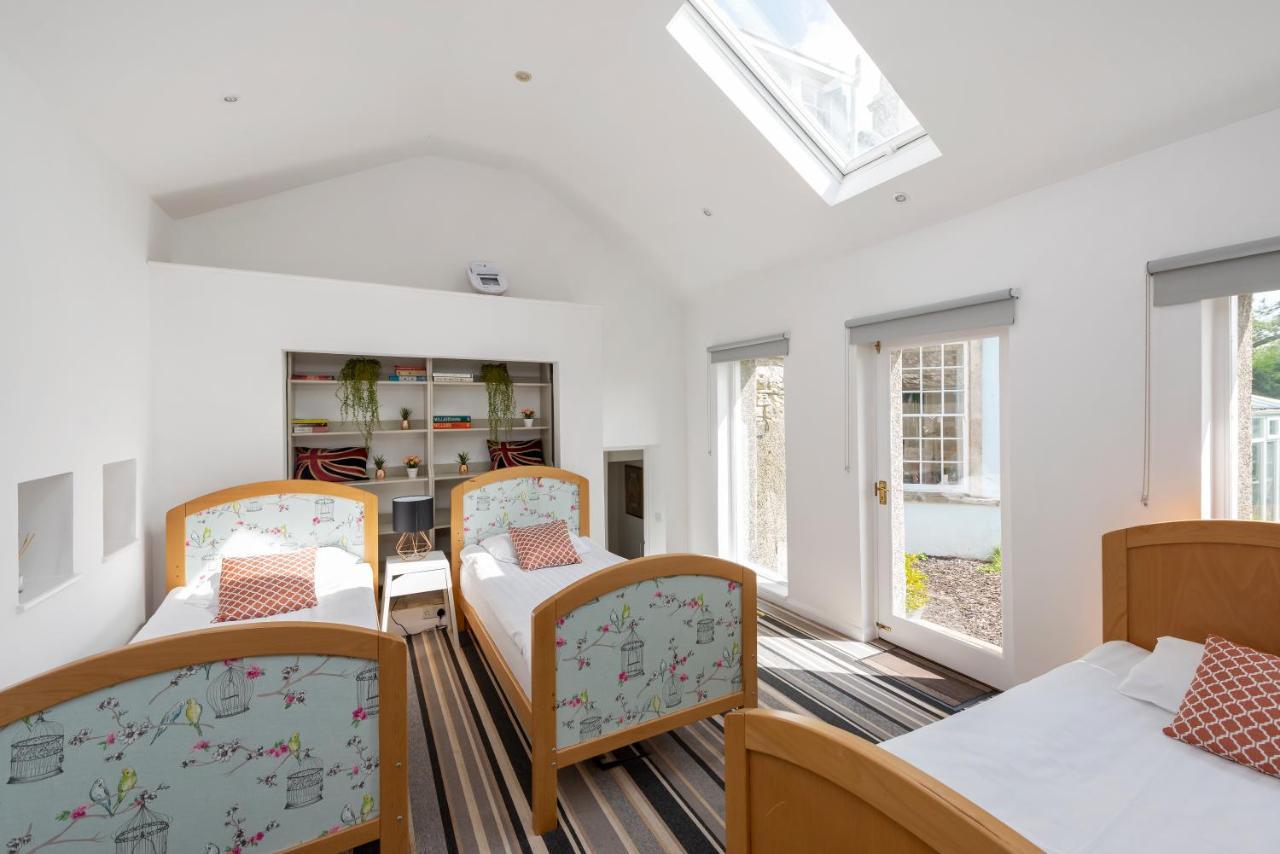 Cotswold Manor House - Country House Retreat With Hot Tub, Ideal For Large Groups Petty France المظهر الخارجي الصورة