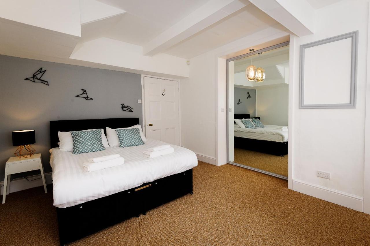Cotswold Manor House - Country House Retreat With Hot Tub, Ideal For Large Groups Petty France المظهر الخارجي الصورة