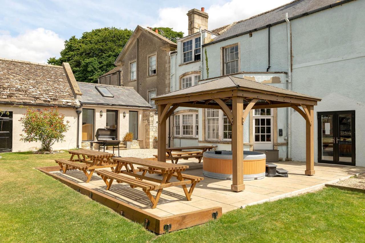 Cotswold Manor House - Country House Retreat With Hot Tub, Ideal For Large Groups Petty France المظهر الخارجي الصورة